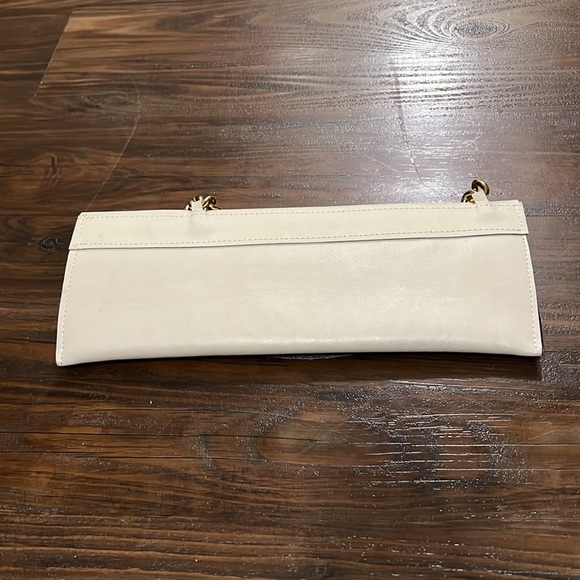 Cream Leather Chainlink Clutch - Picture 7 of 9